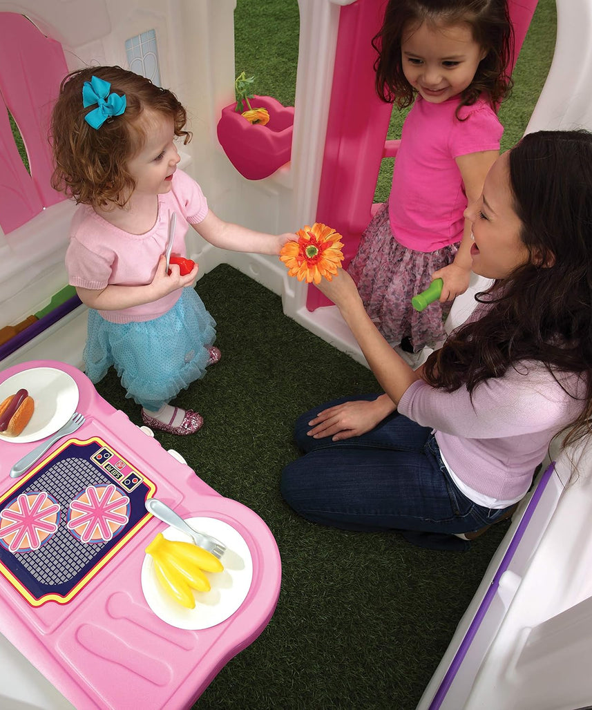 Step2 Sweetheart Playhouse Pink & White – Kids Outdoor Cottage with Doorbell, Phone & Convertible BBQ Grill (134.6 x 119.4 x 147.3 cm)