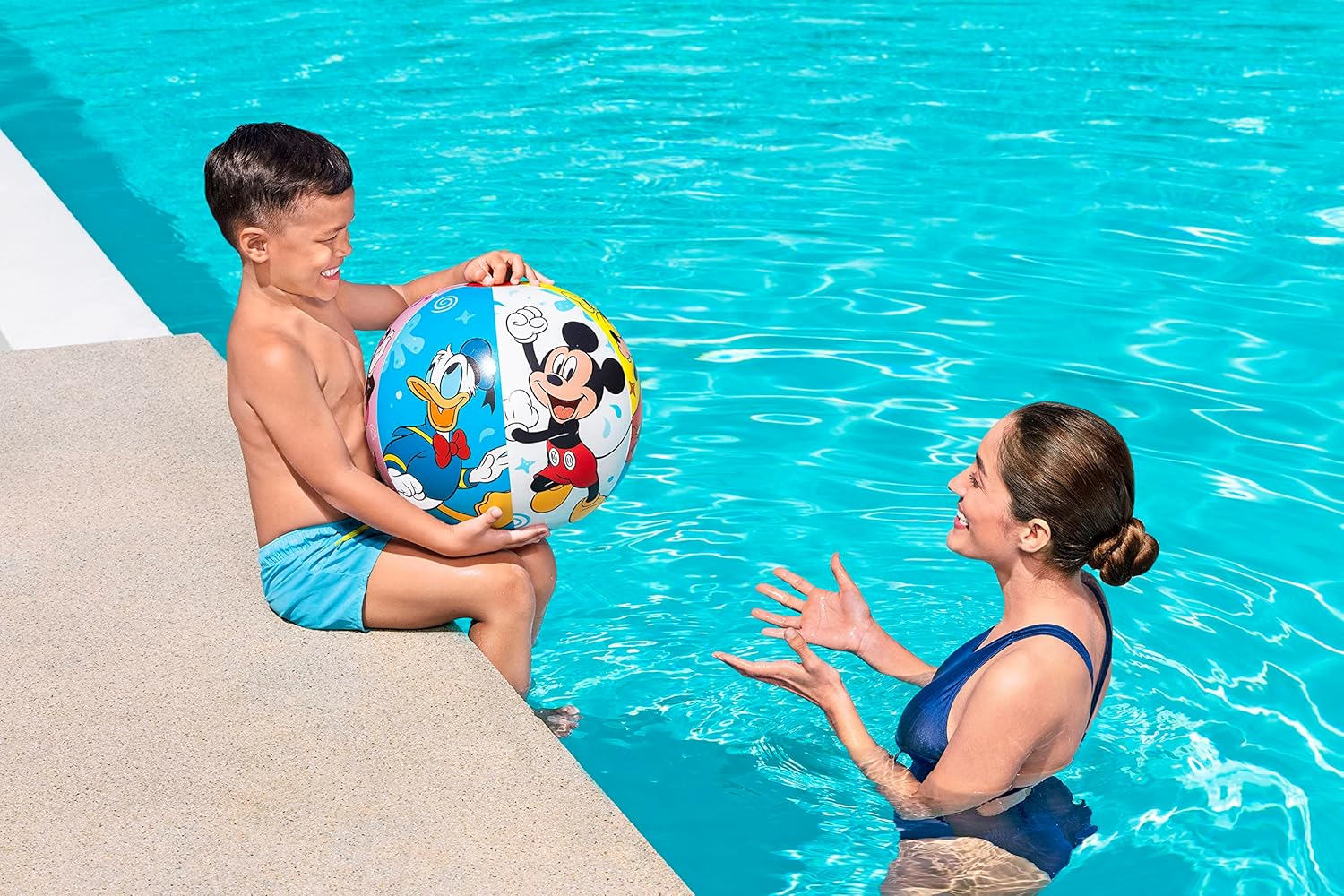 Bestway Beach Ball Mickey and Friends 51cm