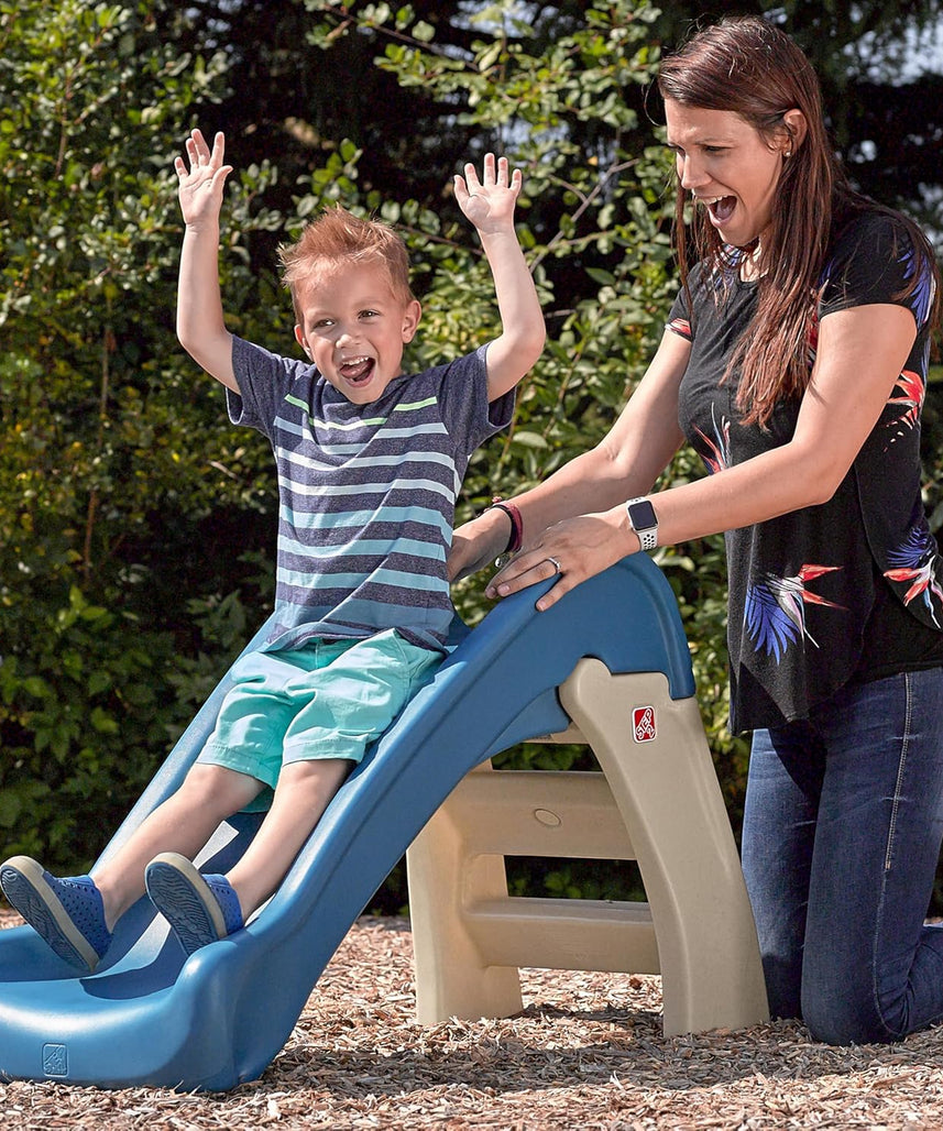 Step2 Play & Fold Jr. Slide, Folding Toddler Slide, Indoor & Outdoor Plastic Slide, Kids 1.5–4 Years