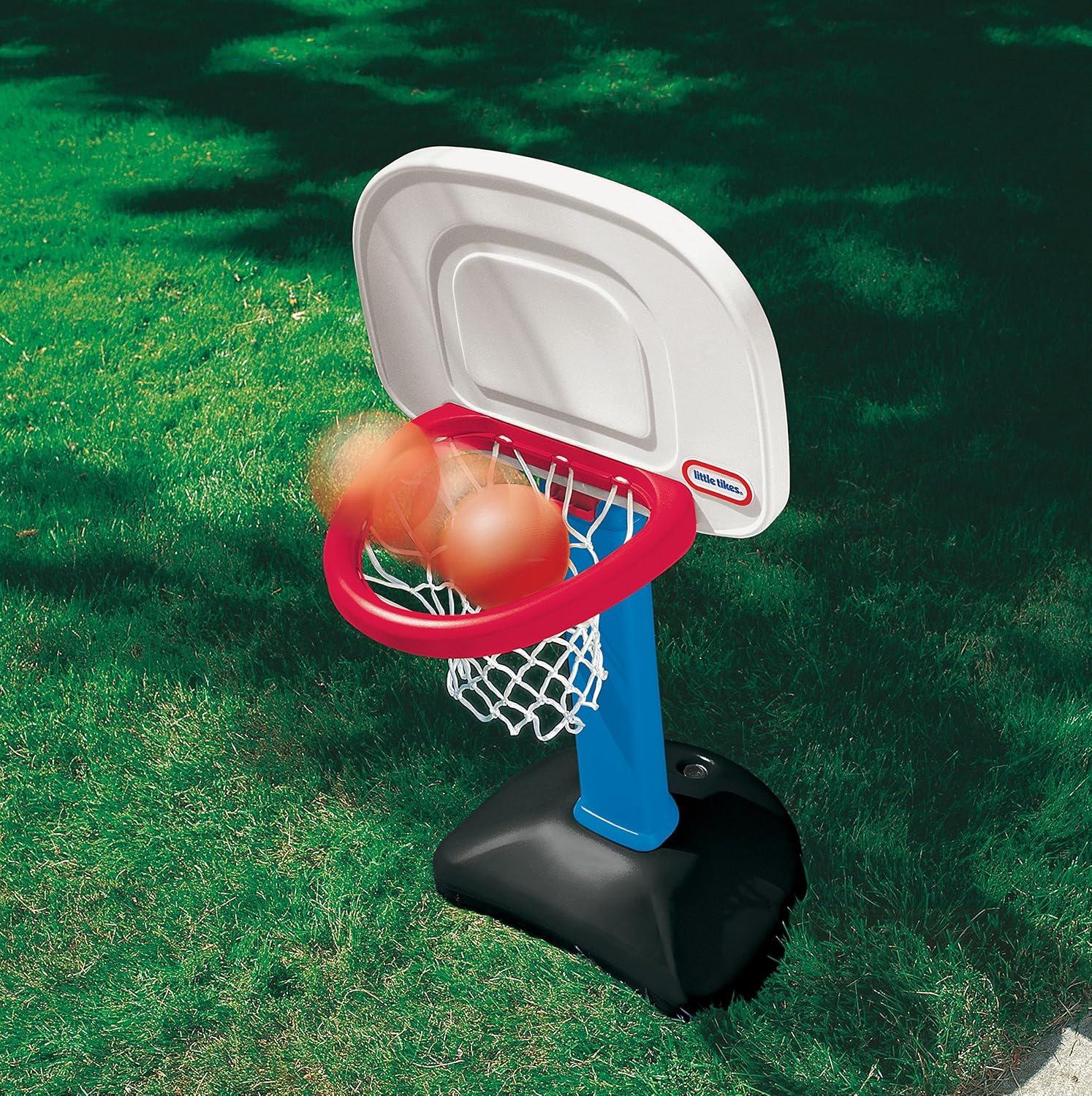Little Tikes Totsports Easy Score Basketball Set, Adjustable Toddler Hoop with Round Backboard and 3 Balls, Indoor Outdoor Play, Ages 18 Months to 5 Years, Sport & Outdoor