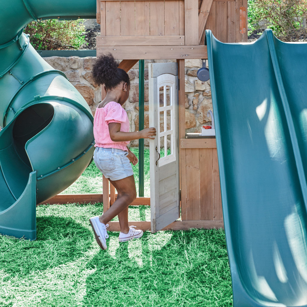 KidKraft Treetop Observatory Wooden Swing Set / Playset – Deluxe Outdoor Clubhouse with Slides, Swings, Crow’s Nest, and Kitchen for Kids Age 3-10 Years