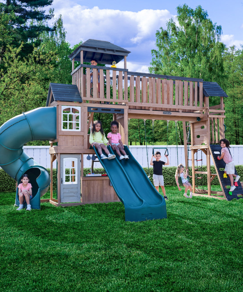 KidKraft Treetop Observatory Wooden Swing Set / Playset – Deluxe Outdoor Clubhouse with Slides, Swings, Crow’s Nest, and Kitchen for Kids Age 3-10 Years