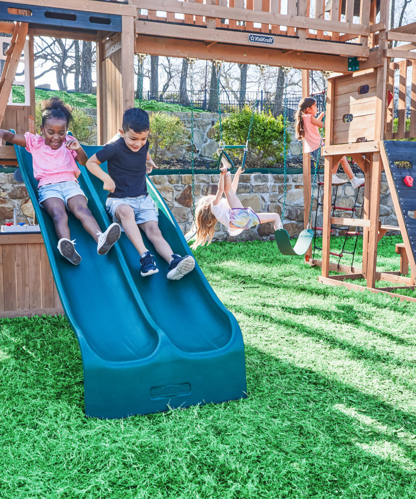 KidKraft Treetop Observatory Wooden Swing Set / Playset – Deluxe Outdoor Clubhouse with Slides, Swings, Crow’s Nest, and Kitchen for Kids Age 3-10 Years