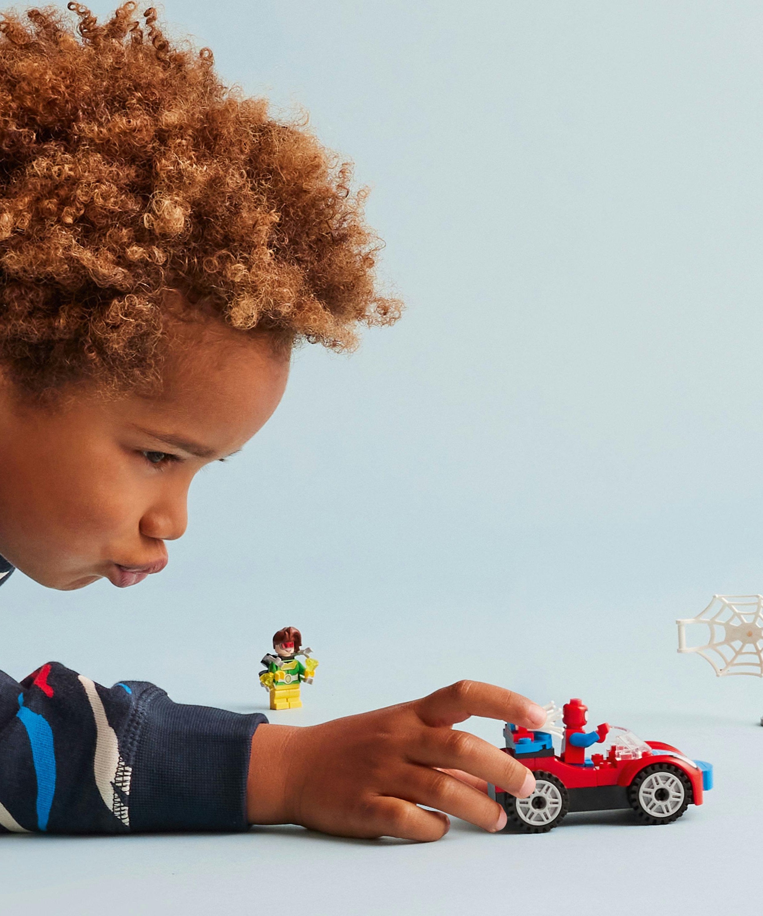 LEGO Spidey 10789 Spider Mans Car and Doc Ock Starter Brick Set for Kids 4+ Unisex, Easy Build Superhero Playset