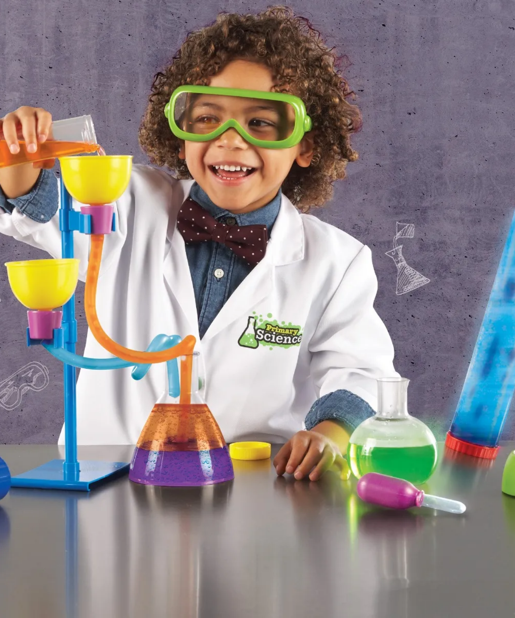 مجموعة مختبرات العلوم الأساسية الفاخرة من Learning Resources، مجموعة تعليم العلوم والتكنولوجيا والهندسة والرياضيات (STEM) للأطفال في سن ما قبل المدرسة مع أدوات مختبرية واقعية