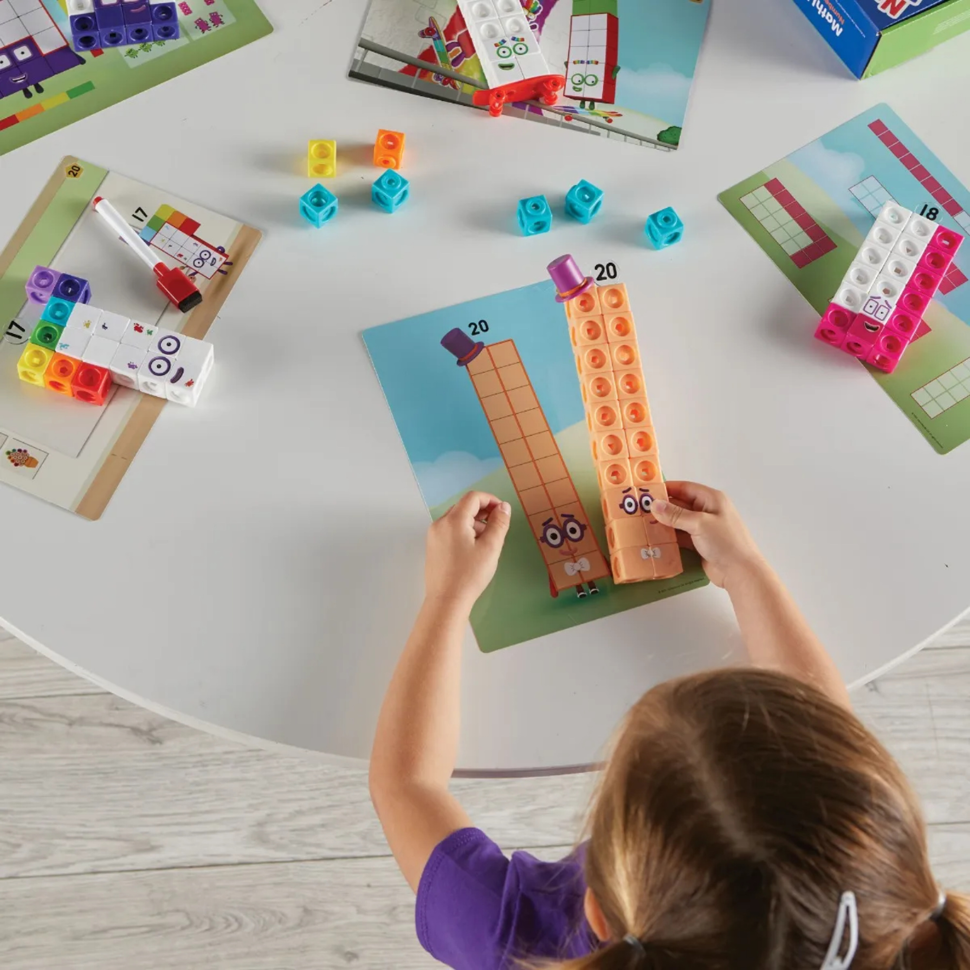 مجموعة أنشطة MathLink Cubes Numberblocks 11-20 من Learning Resources، لبناء مكعبات الأرقام، واستكشاف مهارات الرياضيات المبكرة، و30 نشاطًا ممتعًا، وتتضمن ملحقات وبطاقات شخصيات والمزيد
