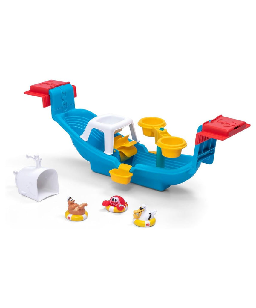 Step2 Nautical Rain Showers Bath Set for Kids, Interactive Bath Boat Water Play Toy with Floating Figures & Rain Shower Spinner, STEM Learning Bath Toy for Toddlers 2+