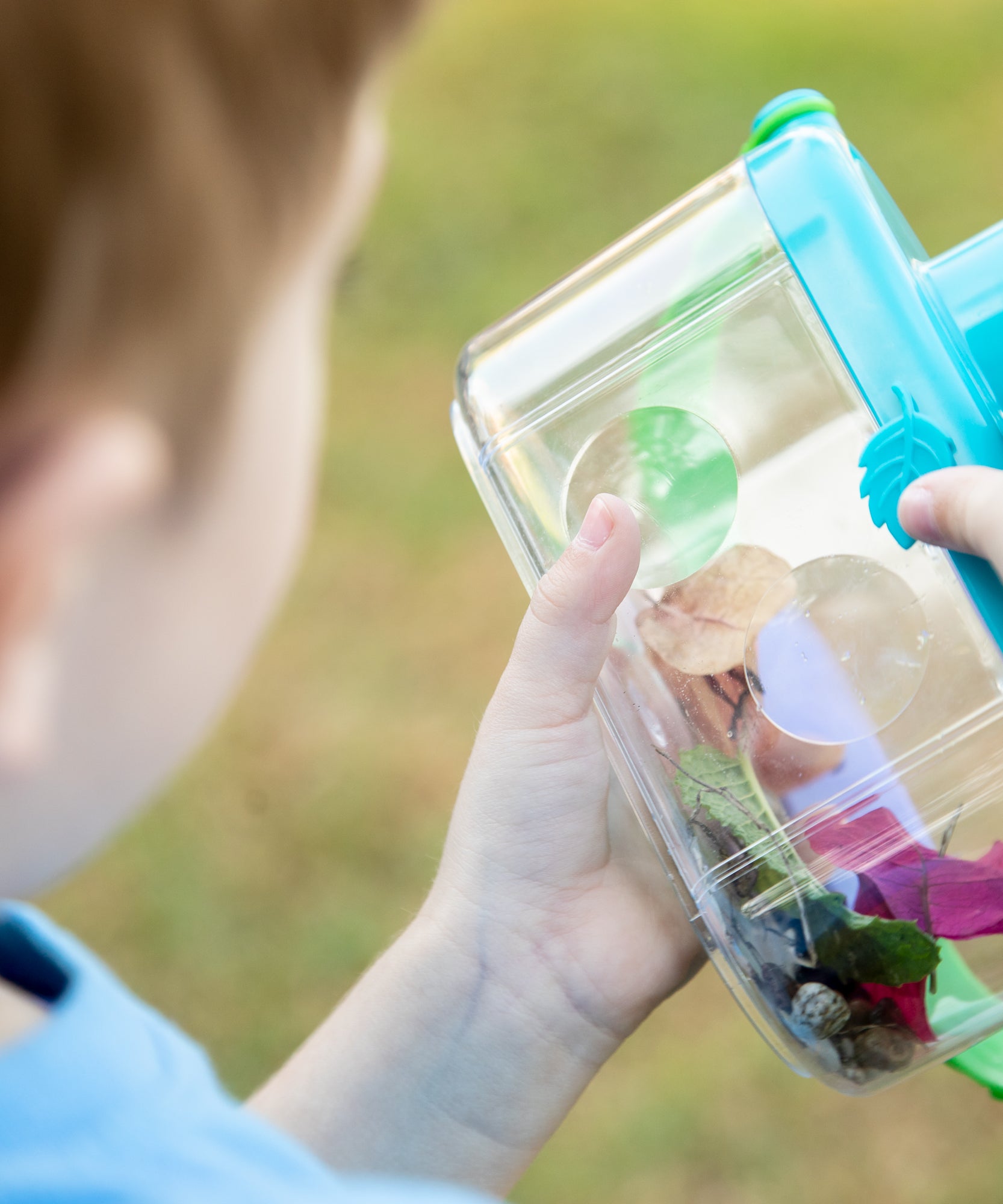 موارد التعلم GeoSafari Jr. Bugnoculars، أداة استكشاف للأطفال مع تكبير 3x و2x، عارض آمن للحشرات والعينات، للأعمار من 3 سنوات فما فوق