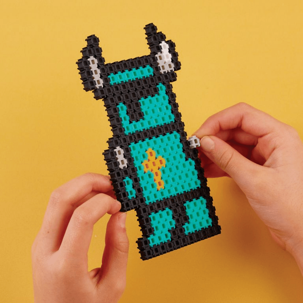 خيارات الشخصيات Simbrix Connect &amp; Wow Game On Pack مع أكثر من 2500 بريكس، لعبة بناء Pixel Arts and Crafts ثنائية وثلاثية الأبعاد، لعبة بناء STEAM إبداعية وخيالية للأولاد والبنات من سن 5 سنوات فما فوق