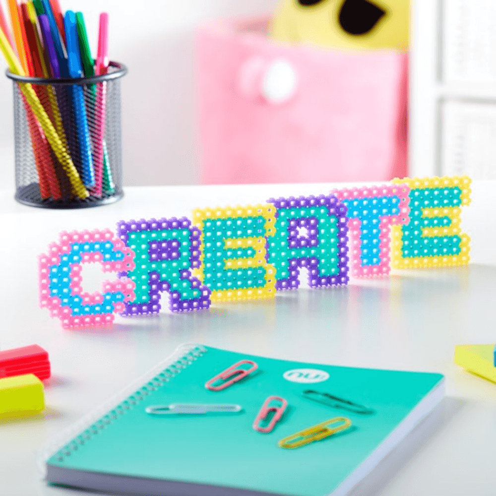 خيارات الشخصيات Simbrix Connect &amp; Wow Alphabrix Pack مع أكثر من 350 بريكس، لعبة بناء Pixel Arts and Crafts ثنائية وثلاثية الأبعاد، لعبة بناء STEAM إبداعية وخيالية للأولاد والبنات من سن 5 سنوات فما فوق