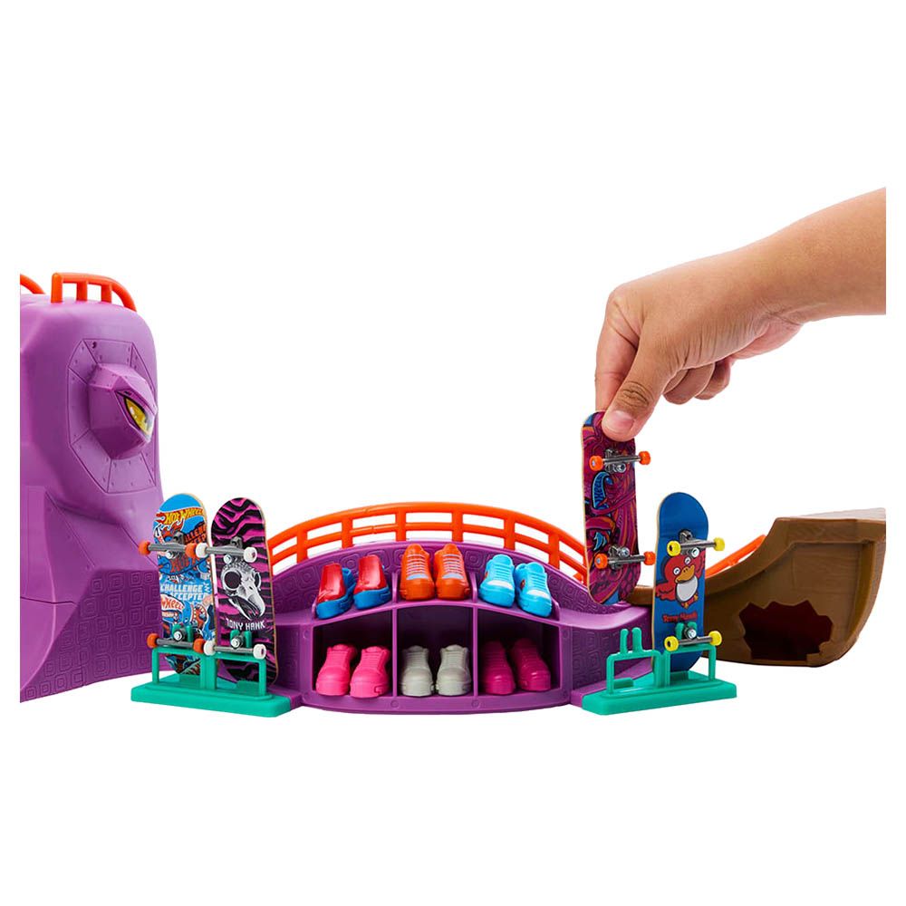 مجموعة ألعاب هوت ويلز سكيت أوكتوبارك مع لوح أصابع حصري وأحذية تزلج قابلة للإزالة، ومنحدر لوح أصابع للأطفال ولعبة تزلج
