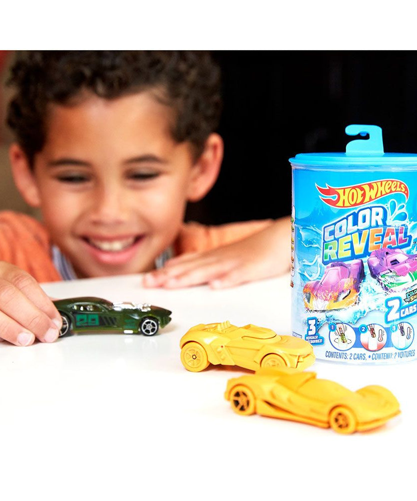 Hot Wheels Color Reveal 2 Pack Vehicles, 1:64 Scale Cars with Surprise Designs, Color-Change Feature, Dunk Tank Playset, Kids Toys for Ages 3+