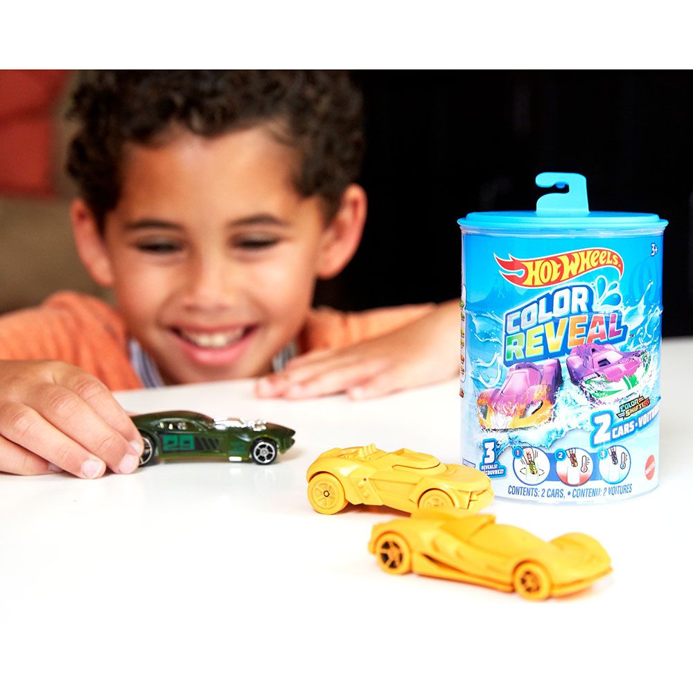 Hot Wheels Color Reveal 2 Pack Vehicles, 1:64 Scale Cars with Surprise Designs, Color-Change Feature, Dunk Tank Playset, Kids Toys for Ages 3+