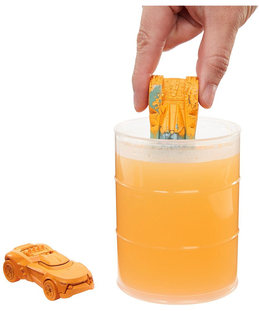 Hot Wheels Color Reveal 2 Pack Vehicles, 1:64 Scale Cars with Surprise Designs, Color-Change Feature, Dunk Tank Playset, Kids Toys for Ages 3+