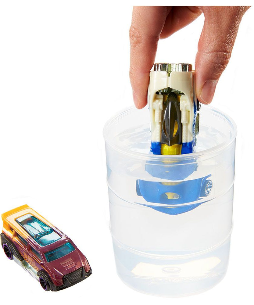 Hot Wheels Color Reveal 2 Pack Vehicles, 1:64 Scale Cars with Surprise Designs, Color-Change Feature, Dunk Tank Playset, Kids Toys for Ages 3+