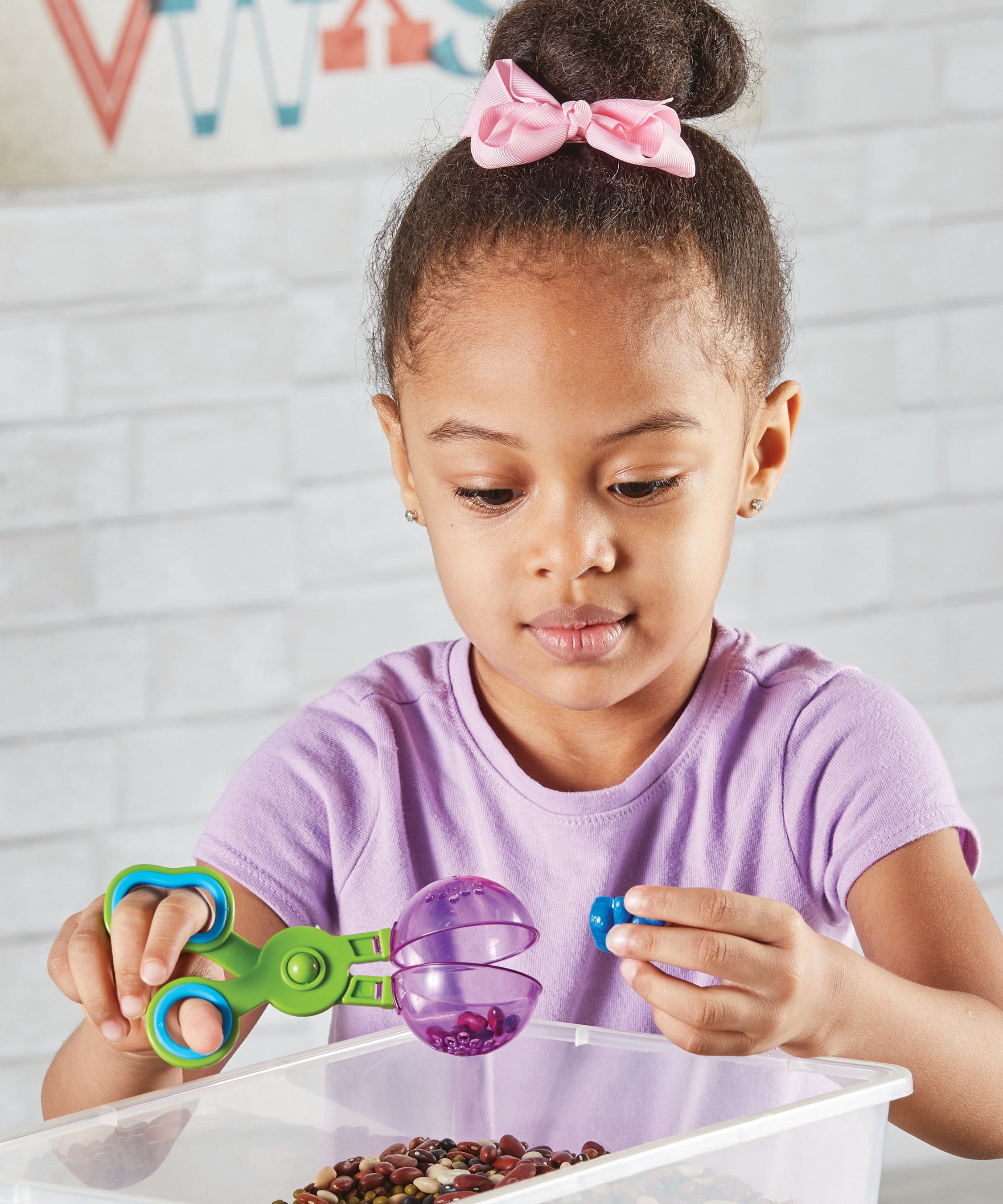 Learning Resources Handy Scoopers, Set of 4 Fine Motor Skill Tools for Kids