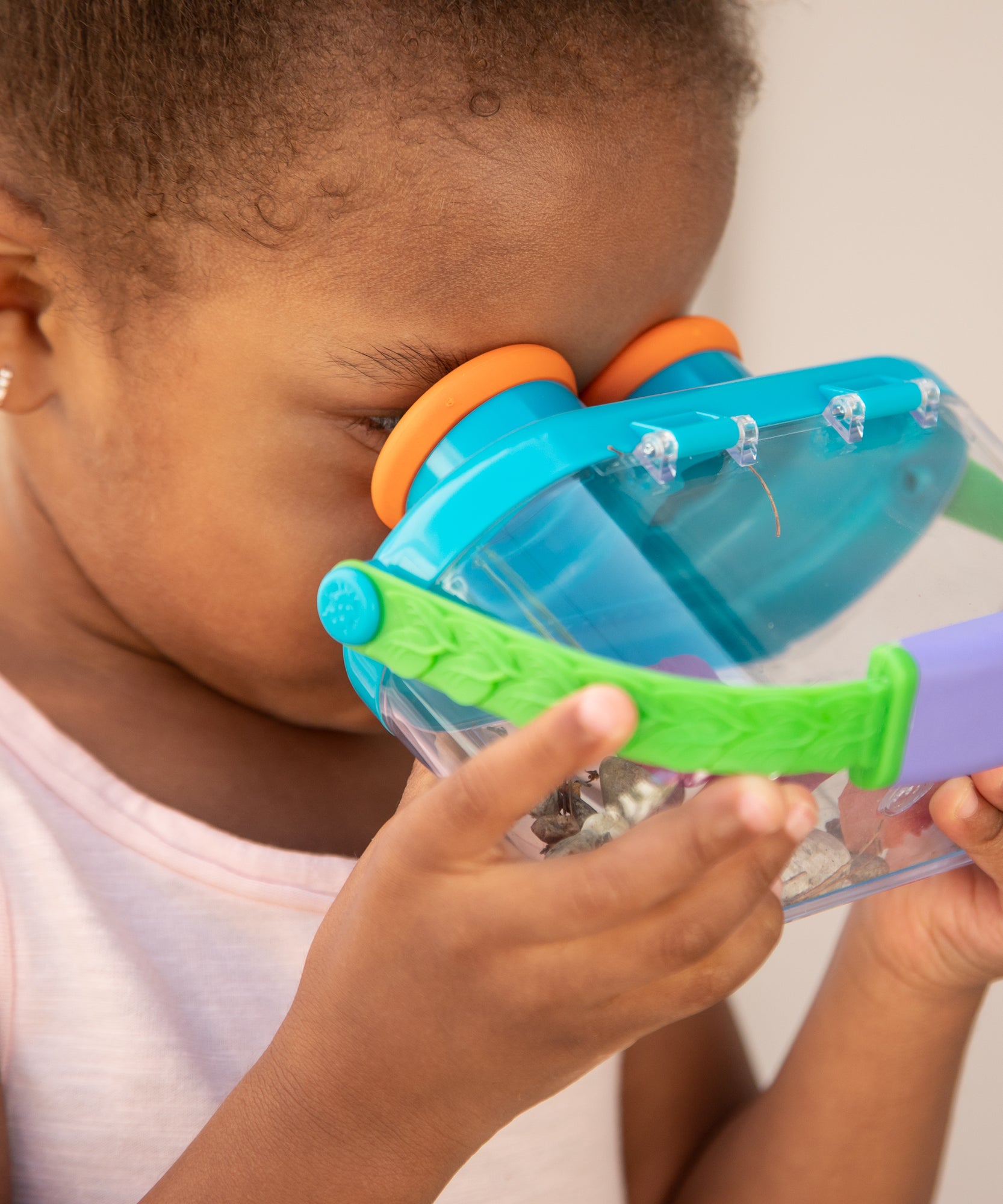 موارد التعلم GeoSafari Jr. Bugnoculars، أداة استكشاف للأطفال مع تكبير 3x و2x، عارض آمن للحشرات والعينات، للأعمار من 3 سنوات فما فوق
