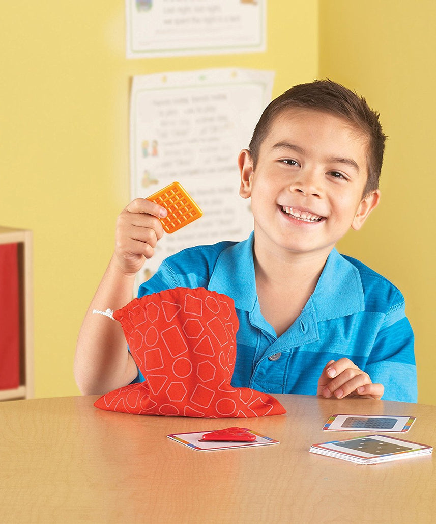 مجموعة أدوات التعلم اللمسية التعليمية Tac-Tiles LER 9075 من Learning Resources للتطور المبكر، تتضمن 20 قطعة و10 بطاقات أنشطة وحقيبة لمسية للعب الحسي