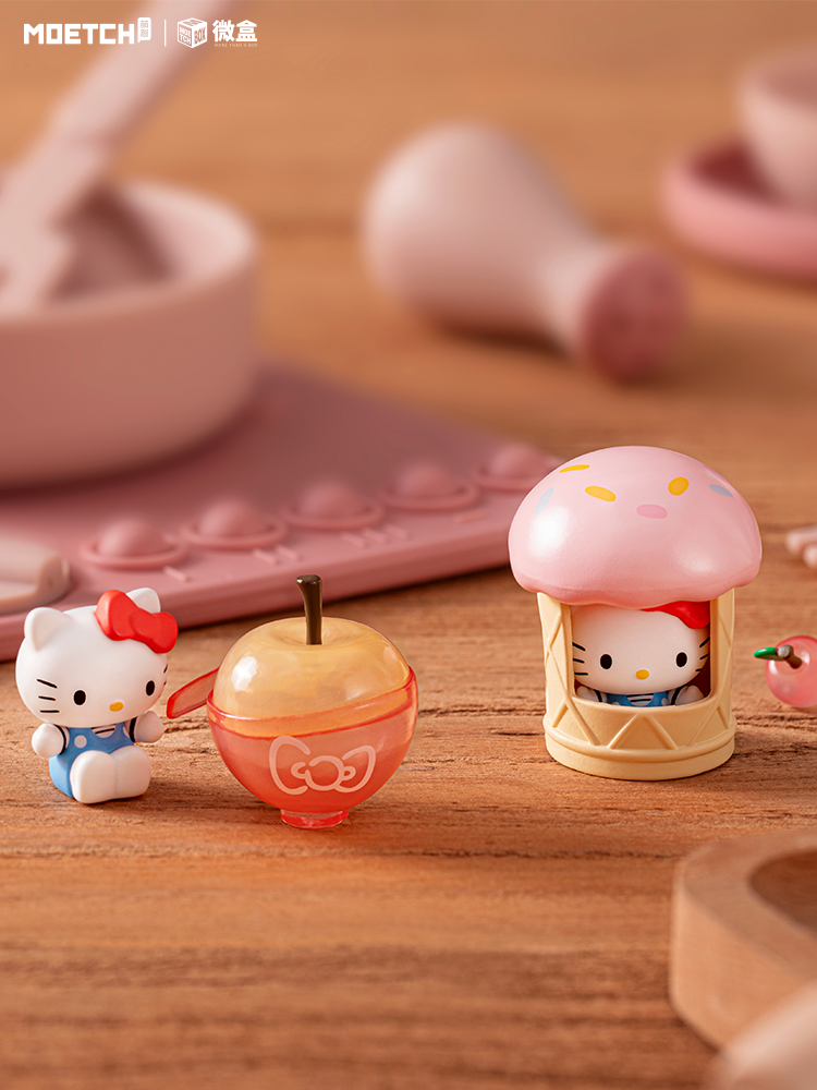 صندوق مويتش سانريو هيلو كيتي بيج آبل وركشوب الصغير من سلسلة مايكرو صندوق أعمى، شخصية قابلة للتجميع مع علبة عرض أكريليك، 8 تصاميم مع سر نادر، للأعمار من 6 سنوات فما فوق