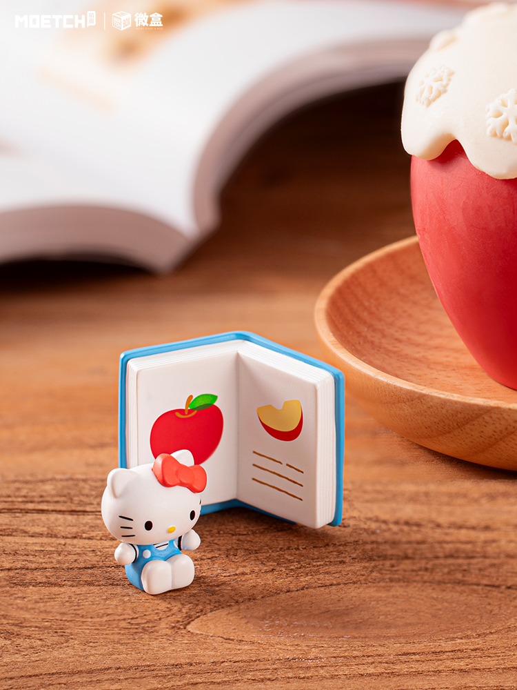صندوق مويتش سانريو هيلو كيتي بيج آبل وركشوب الصغير من سلسلة مايكرو صندوق أعمى، شخصية قابلة للتجميع مع علبة عرض أكريليك، 8 تصاميم مع سر نادر، للأعمار من 6 سنوات فما فوق