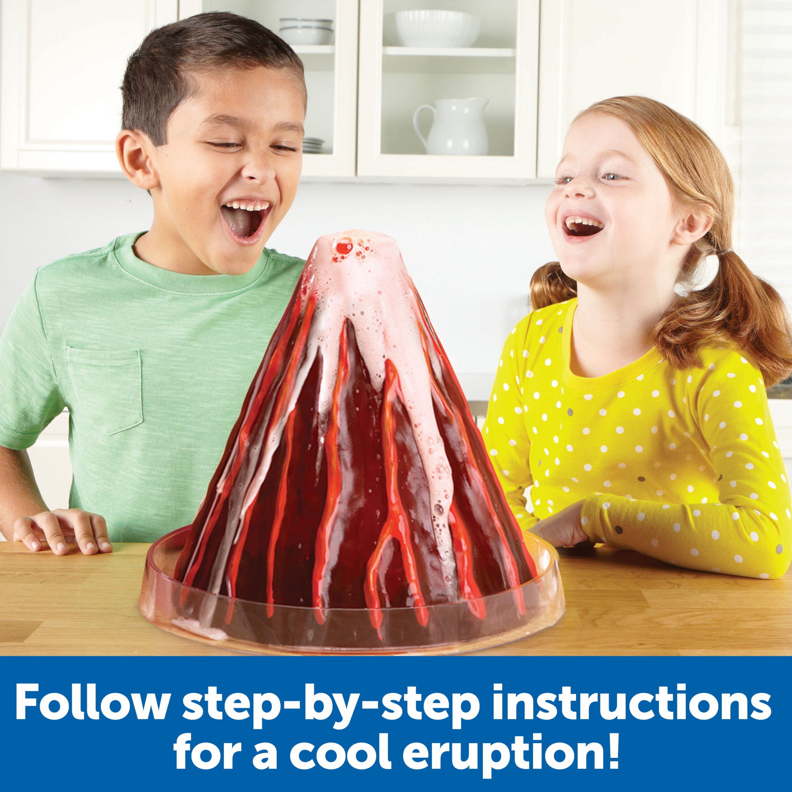 نموذج بركان ثائر بمقطع عرضي من Learning Resources، مجموعة تجارب علمية تفاعلية مع رسم تخطيطي مفصل ووصفة للحمم البركانية، سهلة التنظيف، تتضمن دليل المعلم، للأطفال من سن 6 سنوات فما فوق