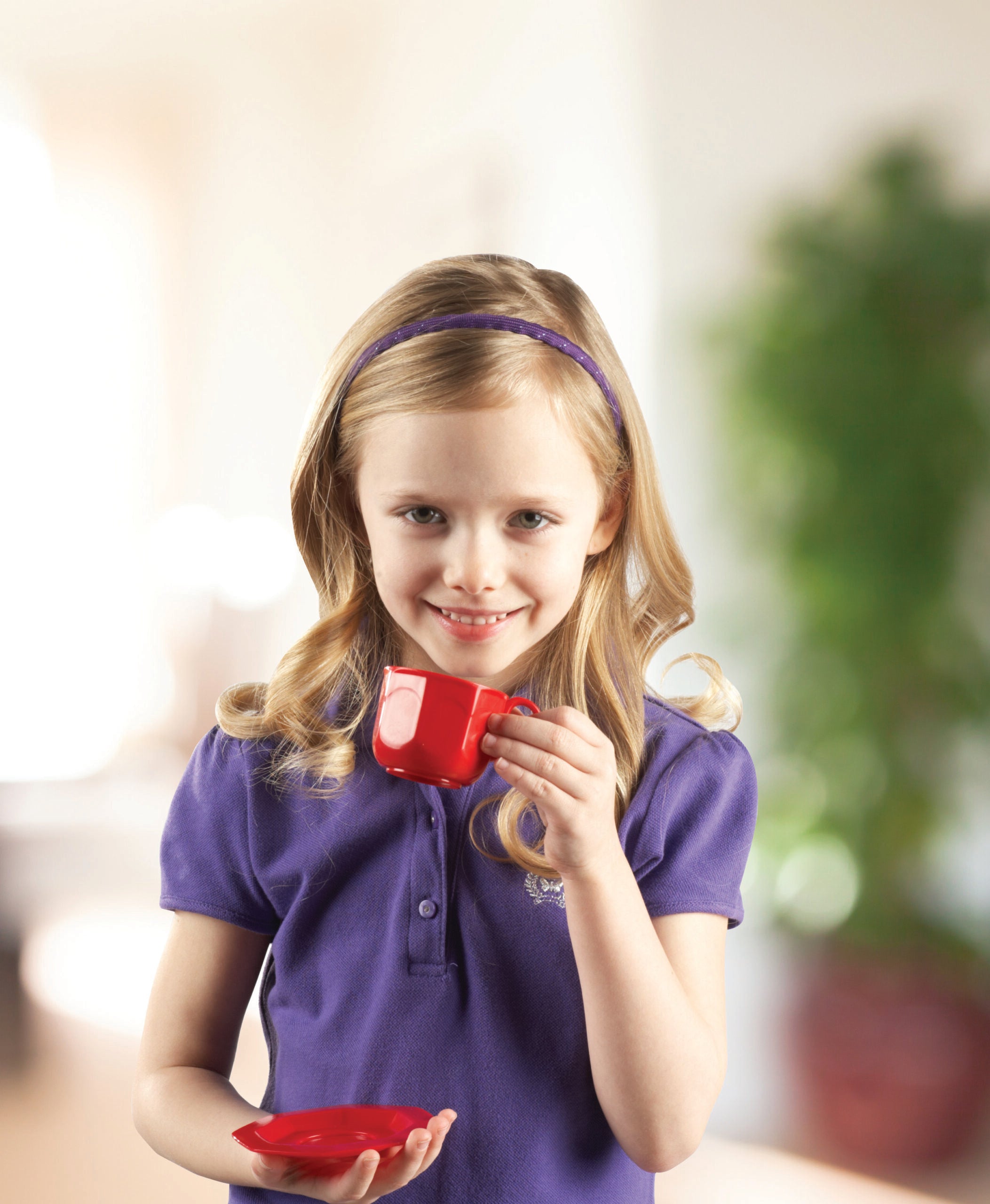 Learning Resources Play Dishes, 24-Piece Colourful Kitchen Toy Plate Set for Kids, Pretend Play Tableware for Toddlers, Durable Plastic, Ages 3+