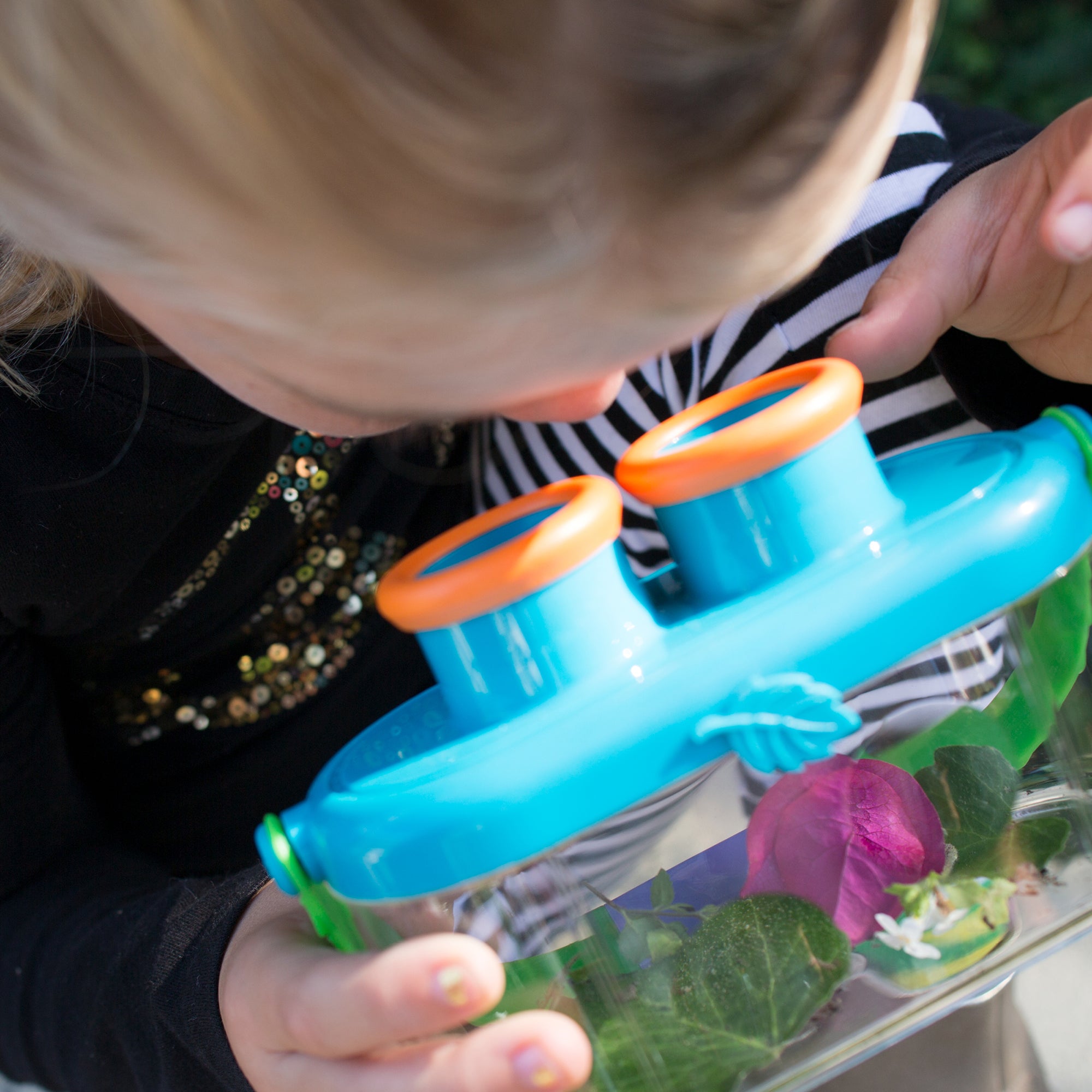 موارد التعلم GeoSafari Jr. Bugnoculars، أداة استكشاف للأطفال مع تكبير 3x و2x، عارض آمن للحشرات والعينات، للأعمار من 3 سنوات فما فوق